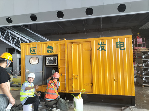 江阳怎样判断空气滤清器是否需要更换？