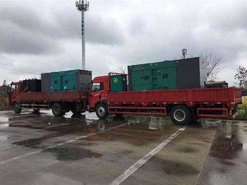 江阳涂抹密封胶后，需要等待多长时间才能安装水冷式机油散热器密封件？