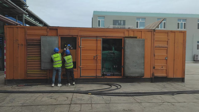 江阳如何检查柴油发电机组的机油油位？